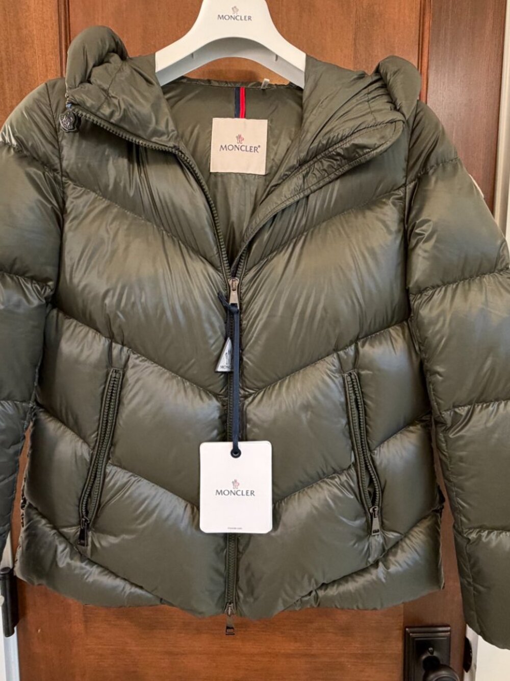 Moncler Chambon Short Down Jacket -Green - Picture 2 of 13